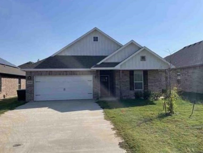 639 W Gould Street Pilot Point TX 76258