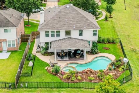 1922 Hollow Mist Lane Pearland TX 77581