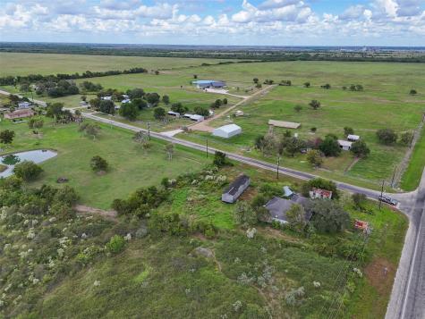 25 County Road 242 Matagorda TX 77457