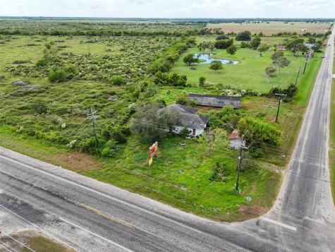 25 County Road 242 Matagorda TX 77457
