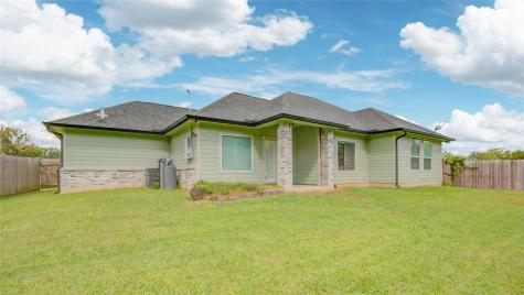62 Ivy Court Jones Creek TX 77541