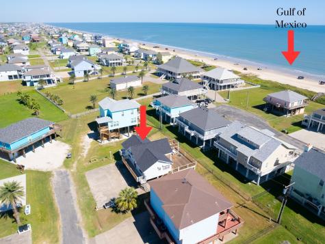2332 Martinique Crystal Beach TX 77650