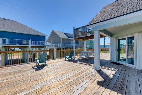2332 Martinique Crystal Beach TX 77650