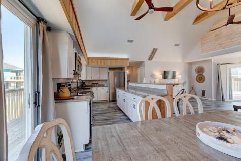 2332 Martinique Crystal Beach TX 77650