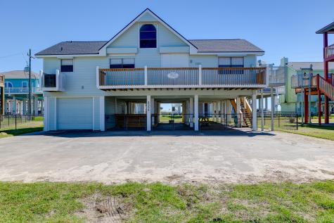 2332 Martinique Crystal Beach TX 77650