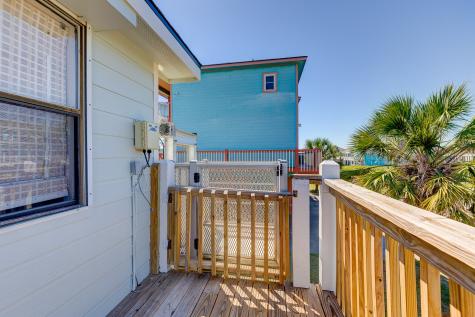 2332 Martinique Crystal Beach TX 77650