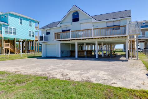2332 Martinique Crystal Beach TX 77650