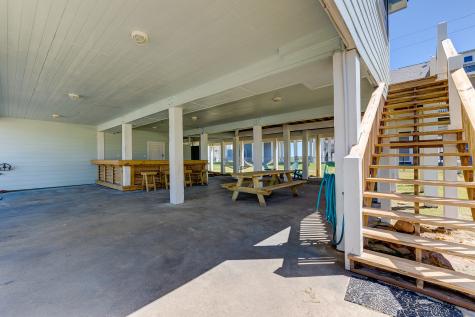 2332 Martinique Crystal Beach TX 77650