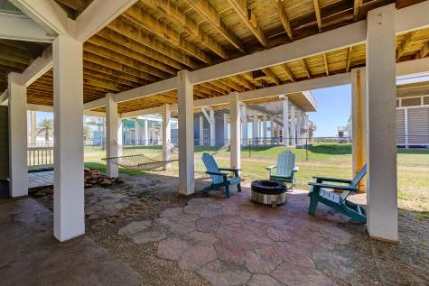 2332 Martinique Crystal Beach TX 77650