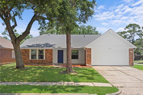 15711 Pilgrim Hall Drive Friendswood TX 77546