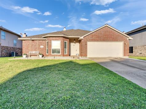 8018 Fox Street Baytown TX 77523