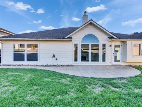 8018 Fox Street Baytown TX 77523