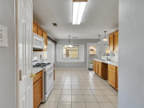 8018 Fox Street Baytown TX 77523