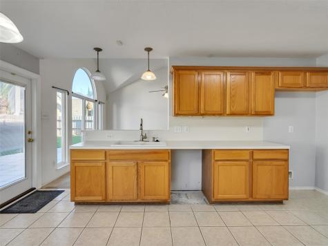 8018 Fox Street Baytown TX 77523