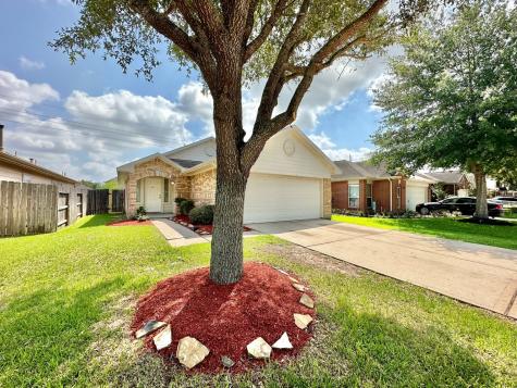 1018 Cavern Brook Lane Fresno TX 77545