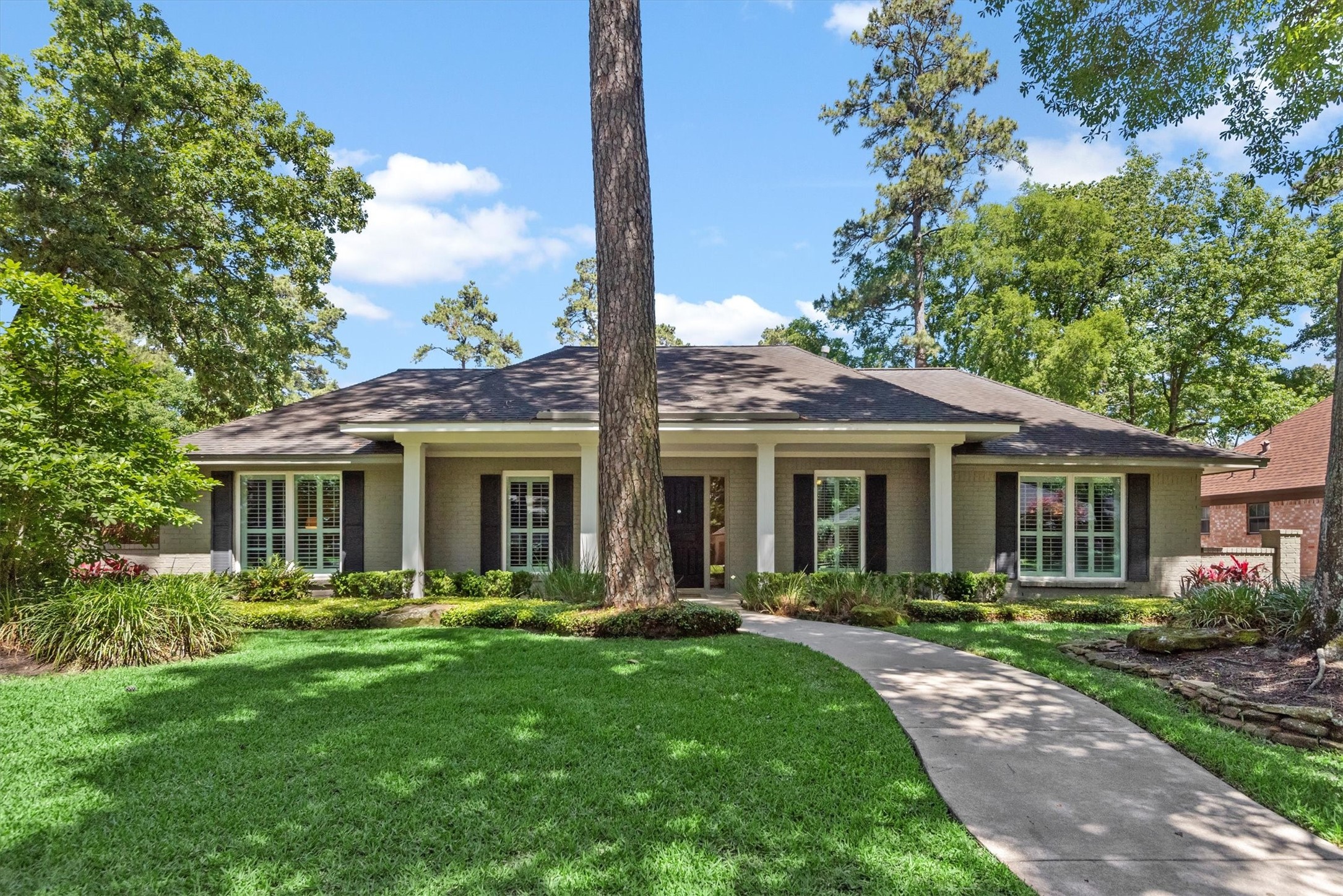 2219 Tangle Lake Drive Kingwood TX 77339