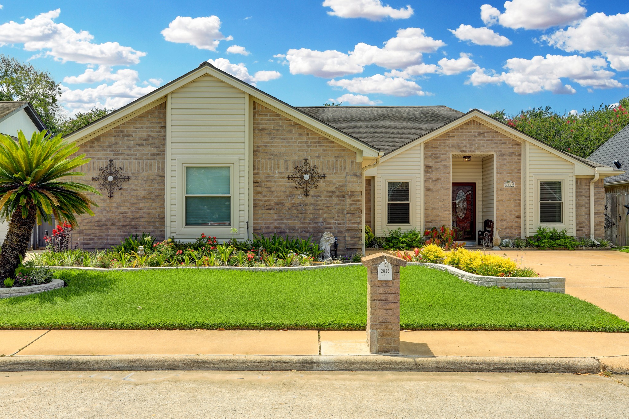 2823 Lake View Drive Missouri City TX 77459