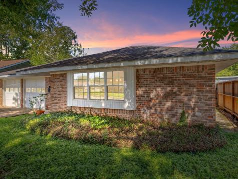 718 Rutgers Lane Deer Park TX 77536