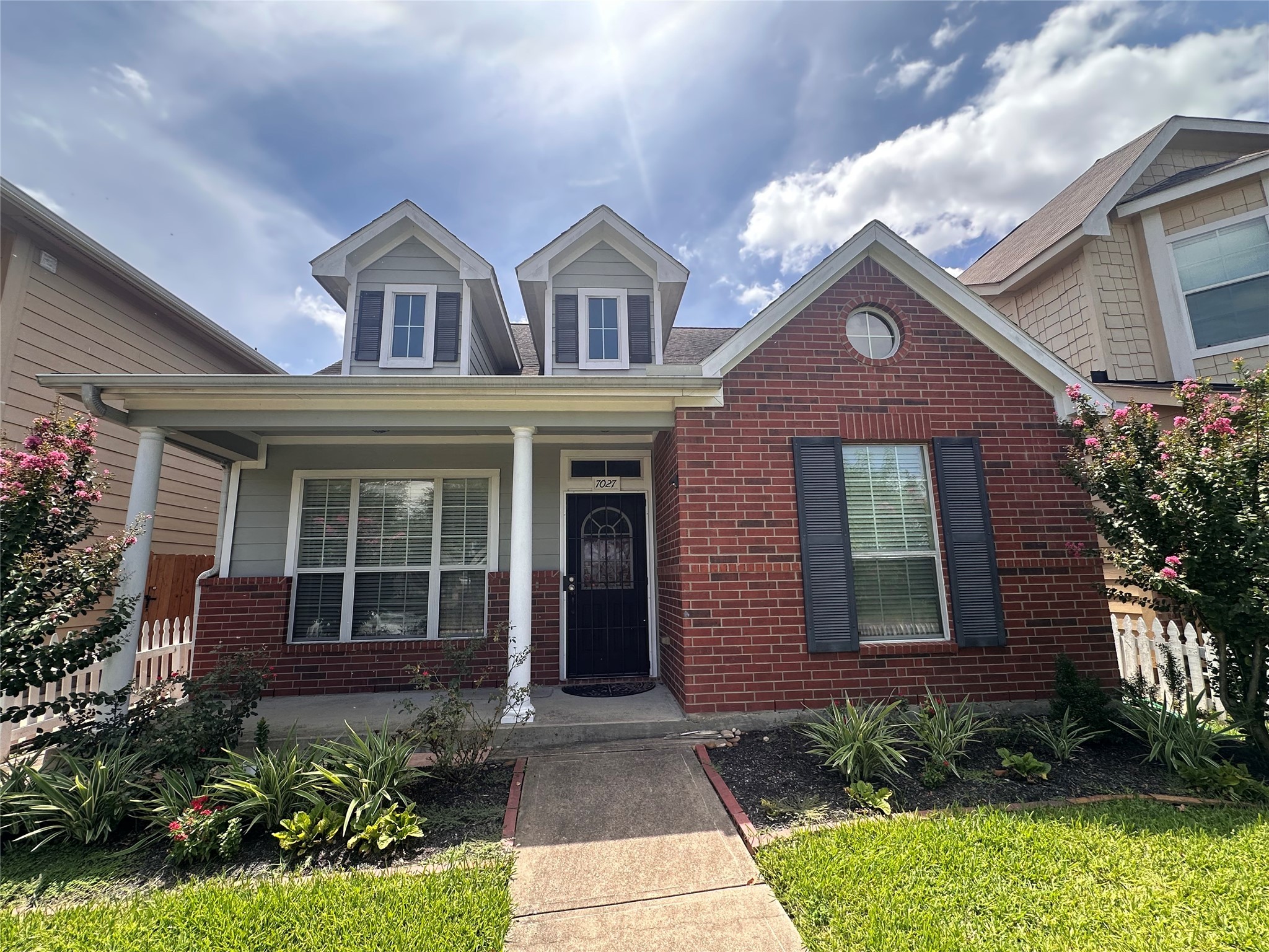 7027 Rancho Mission Drive Houston TX 77083