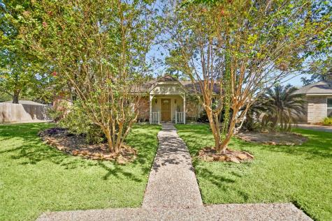 8122 Wimbledon Lane Houston TX 77070