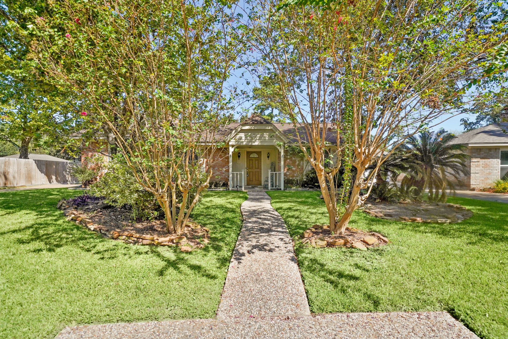 8122 Wimbledon Lane Houston TX 77070