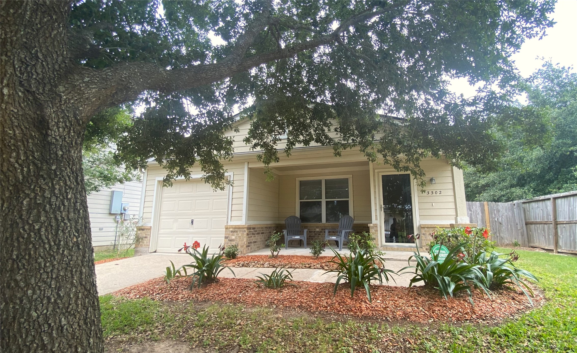 3302 Becker Glen Street Fresno TX 77545