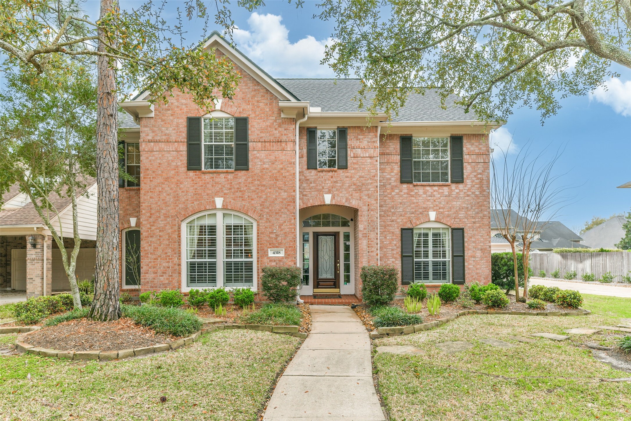 4318 Towering Oak Court Houston TX 77059