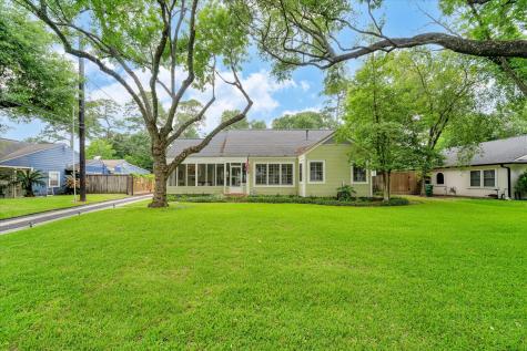 706 W 42nd Street Houston TX 77018