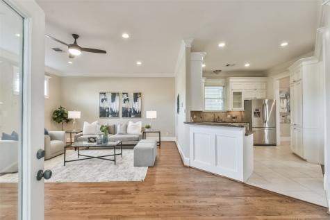 113 W 13th Street Houston TX 77008