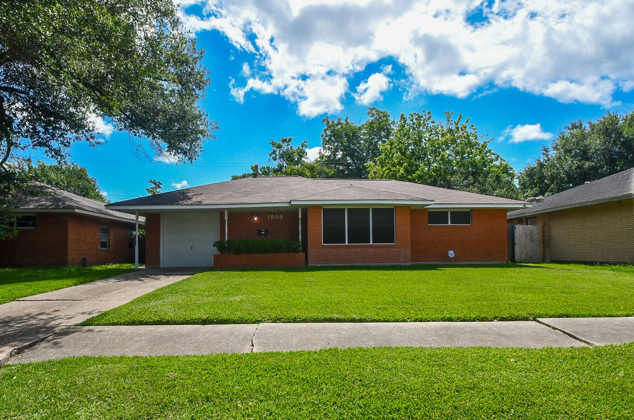 1509 Jessie Lane Pasadena TX 77502