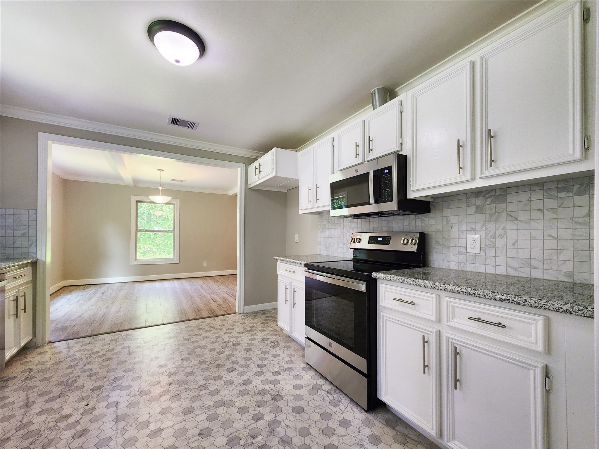 505 Dunnam Avenue Cleveland TX 77327