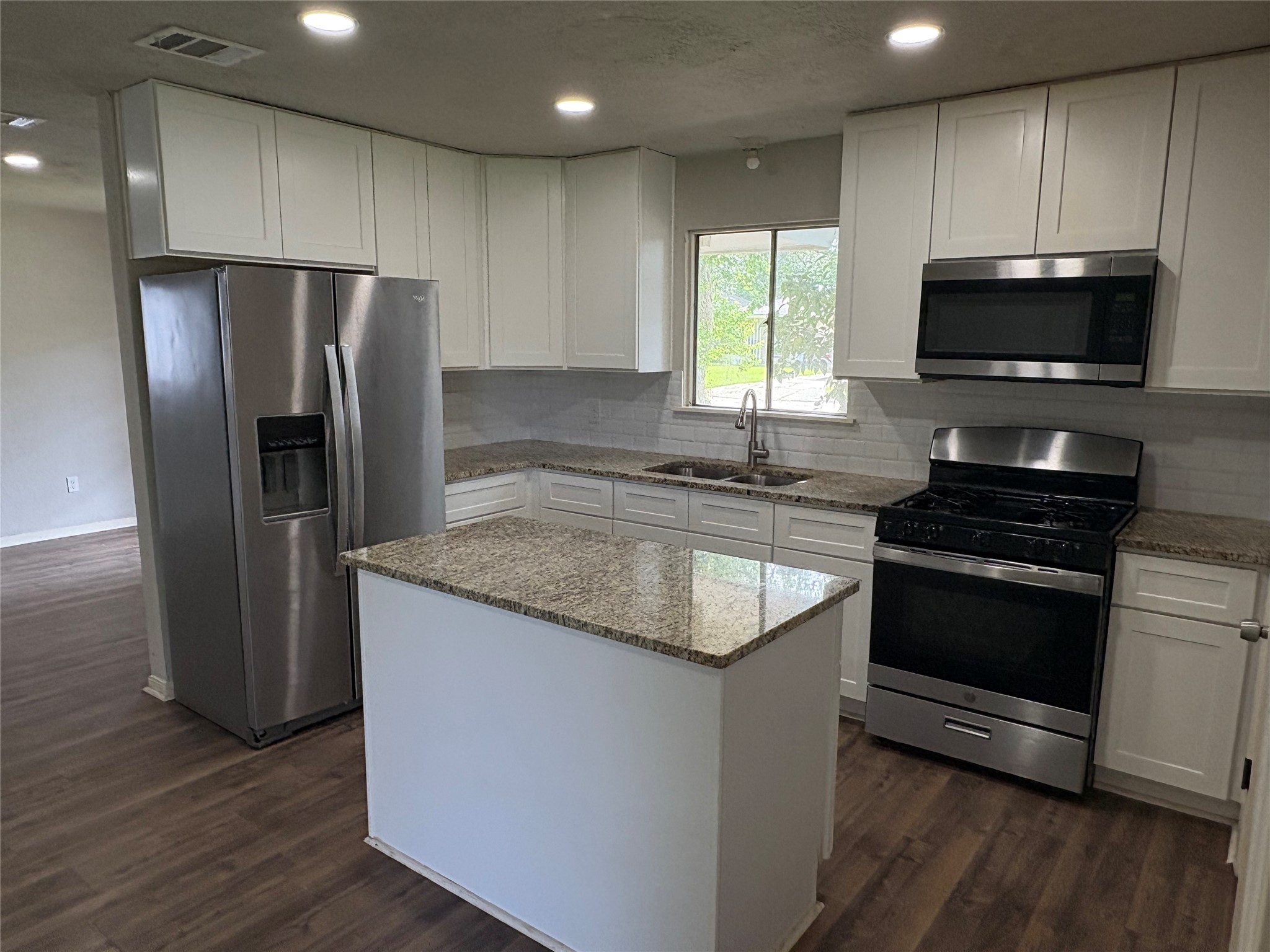 413 Betty Road South Houston TX 77587