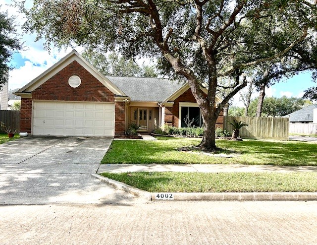 4002 Fernwood Drive Pearland TX 77584