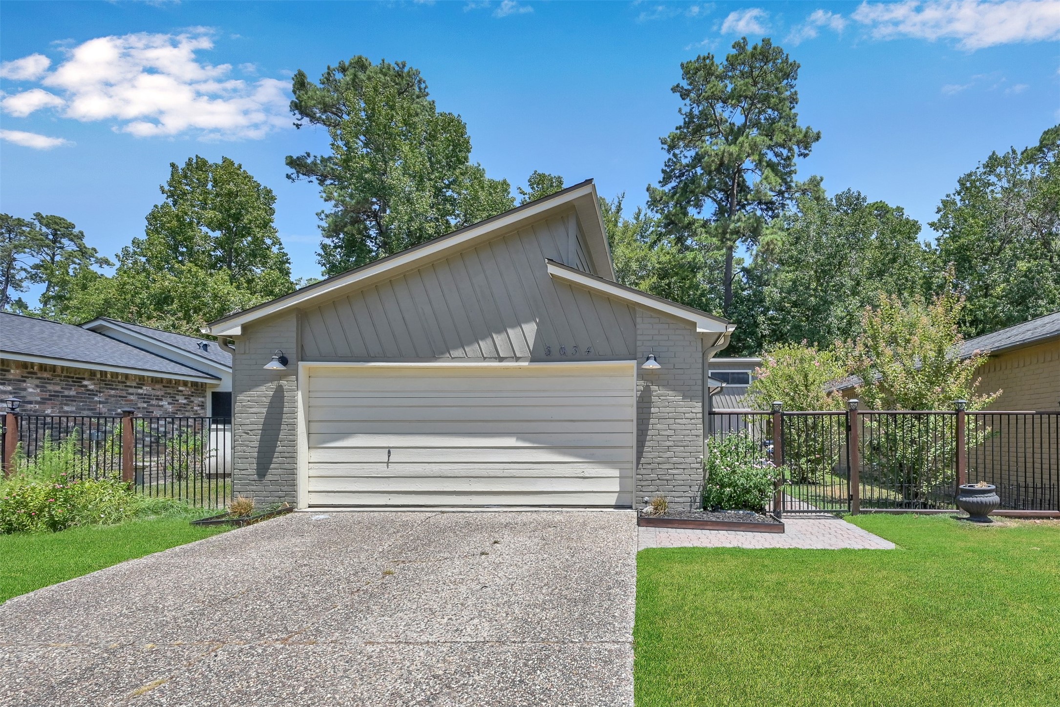 3034 Whitman Drive Montgomery TX 77356
