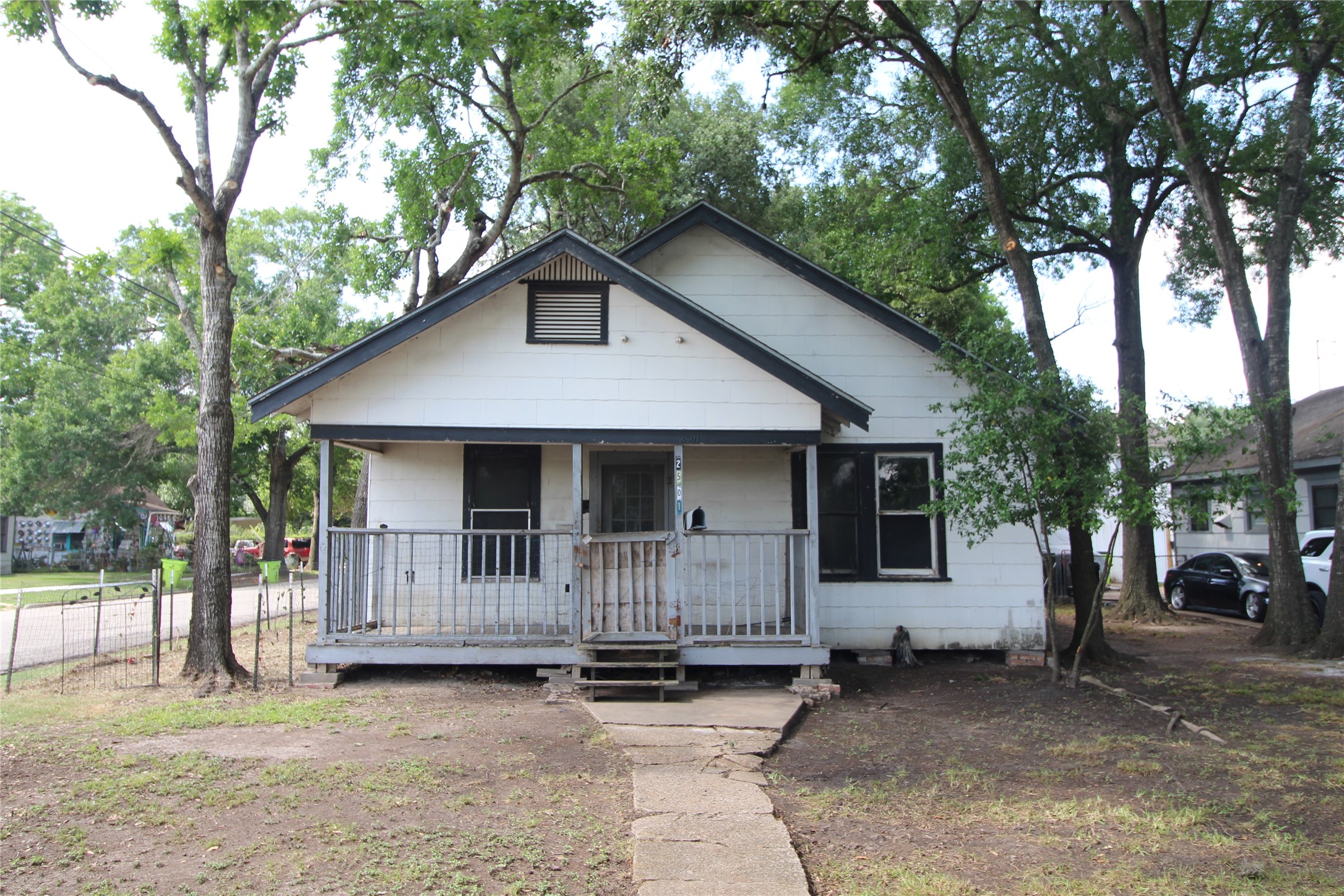 2501 Avenue G Rosenberg TX 77471