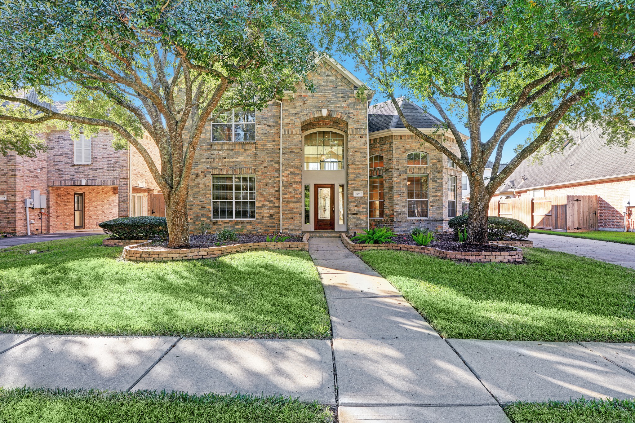 206 Sutherland Lane League City TX 77573