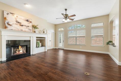 15 Paddock Pines Place The Woodlands TX 77382