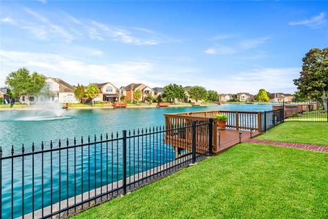 5119 Weatherstone Circle Sugar Land TX 77479
