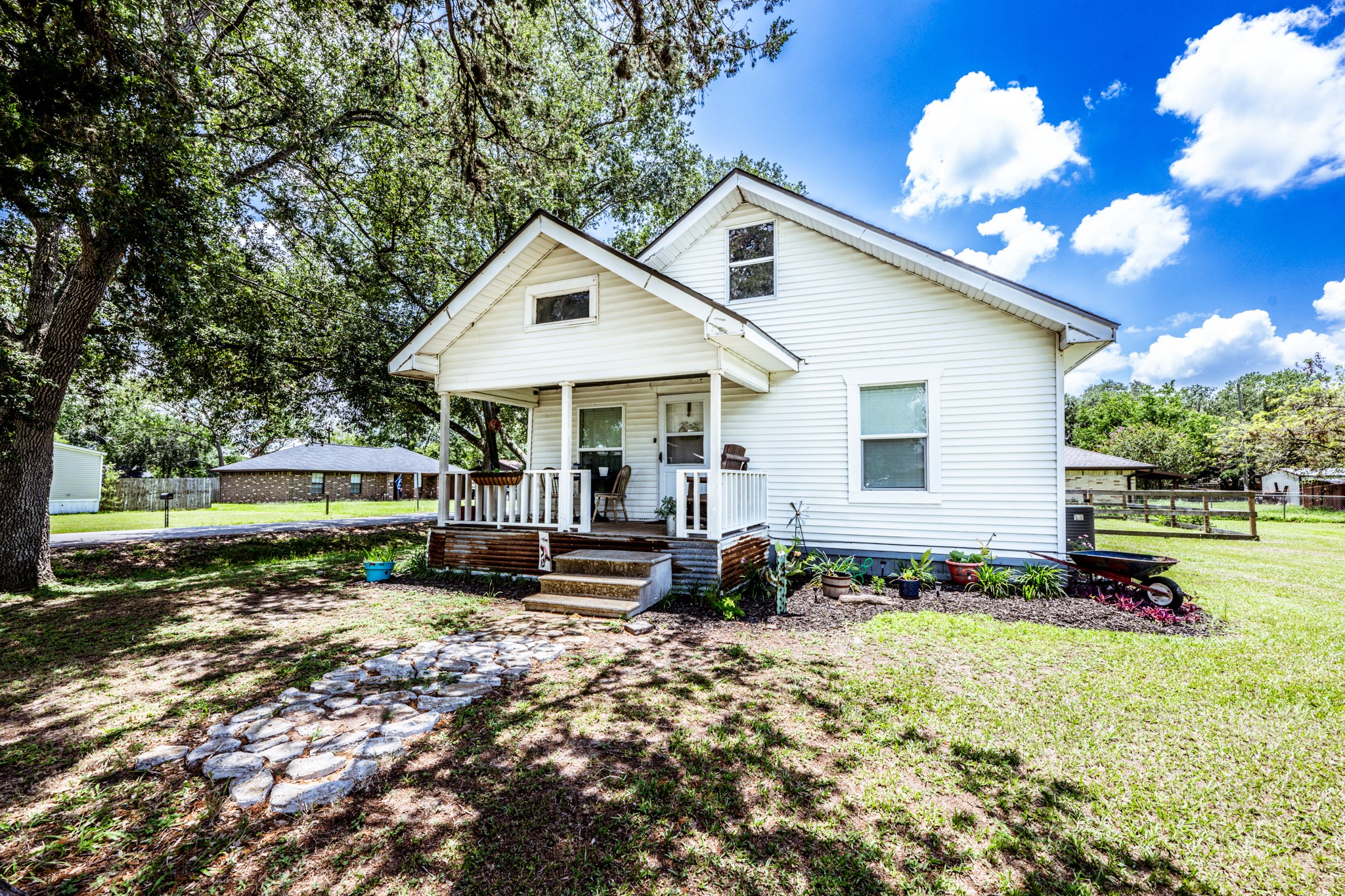 8414 Schendel Street Needville TX 77461