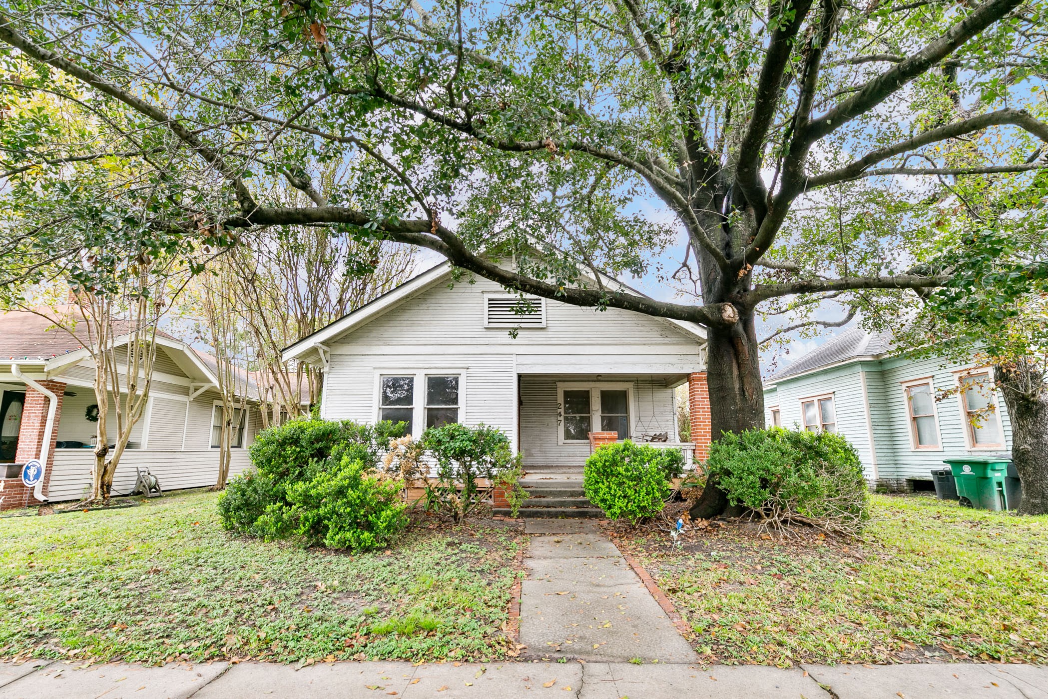 247 W 16th Street Houston TX 77008
