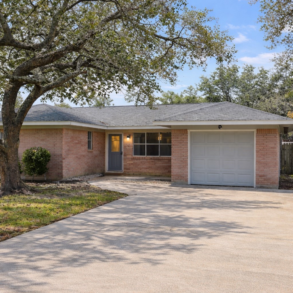 1820 Sunset Avenue Bay City TX 77414
