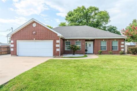 2006 W Luther Drive Orange TX 77632