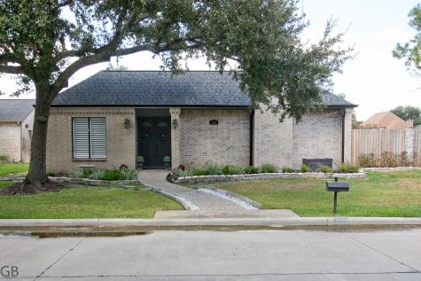 3339 Country Club Boulevard Stafford TX 77477