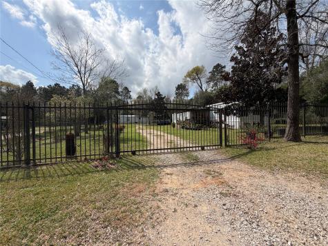 1100 Liberty Avenue Livingston TX 77351