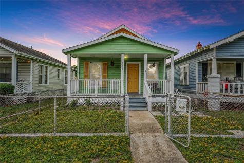4914 Avenue P Galveston TX 77551