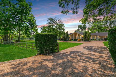 5511 Cherry Ridge Road Richmond TX 77406