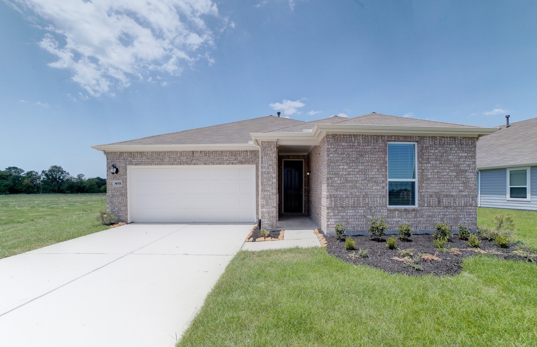 673 Imperial Loop Alvin TX 77511
