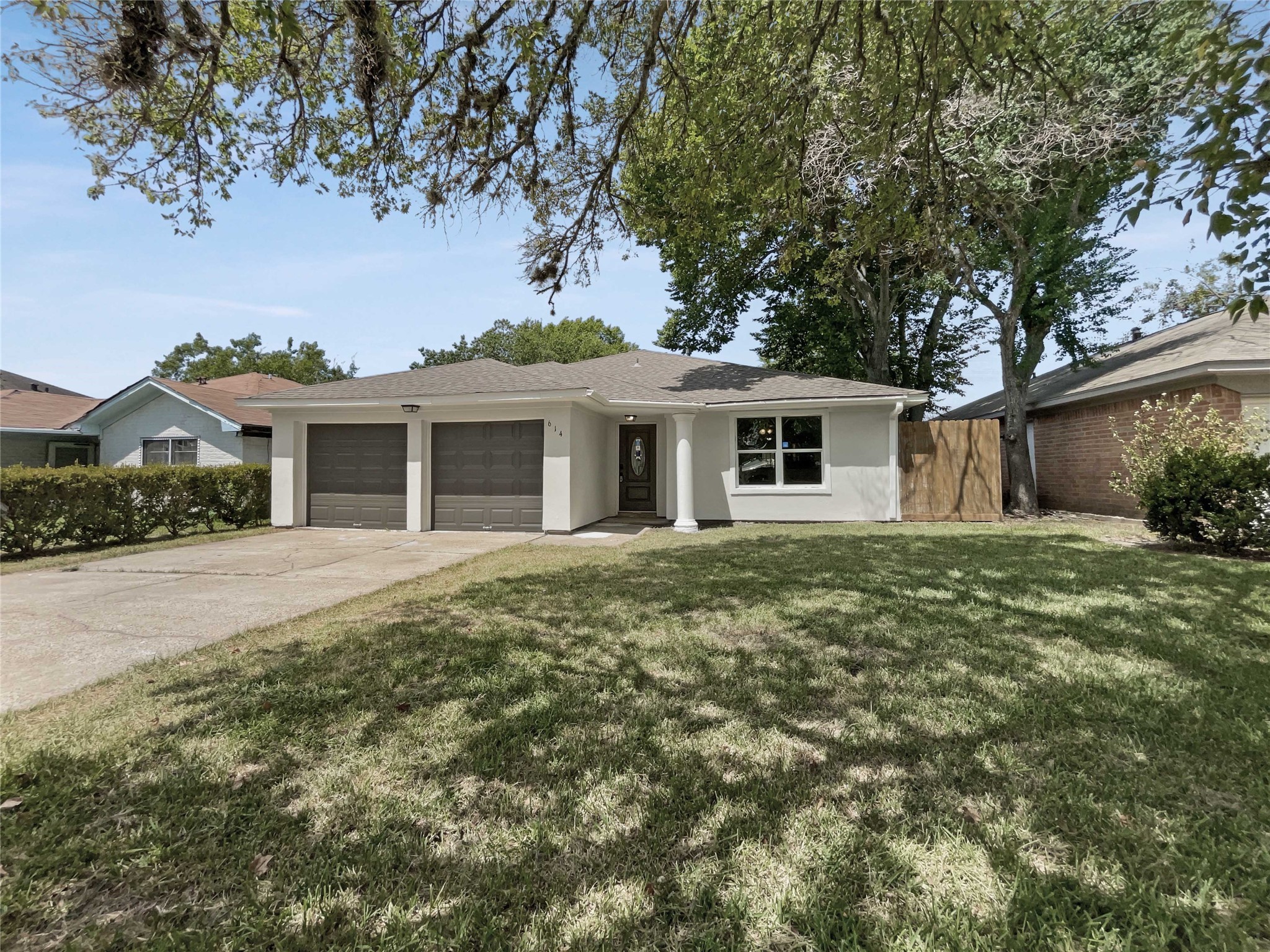 614 S 6th Street La Porte TX 77571