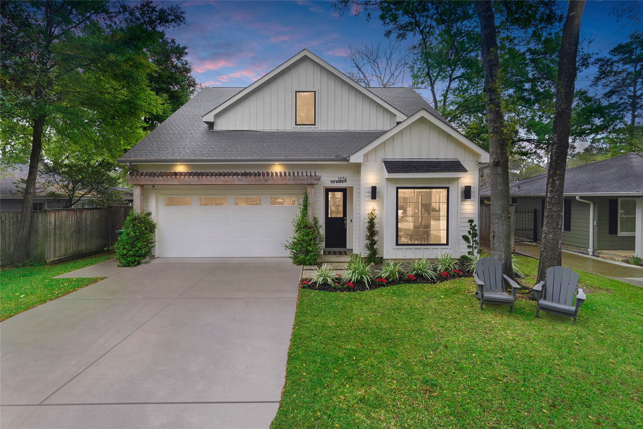 1574 Sue Barnett Drive Houston TX 77018