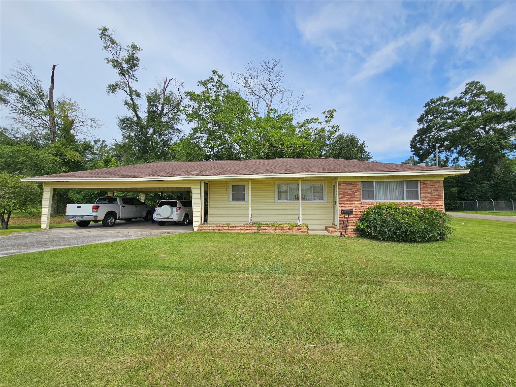 410 S 7th Street Silsbee TX 77656